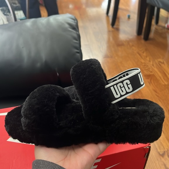 UGG Women's “Oh Yeah” Slipper, BRAND NEW, never worn. - Picture 3 of 3